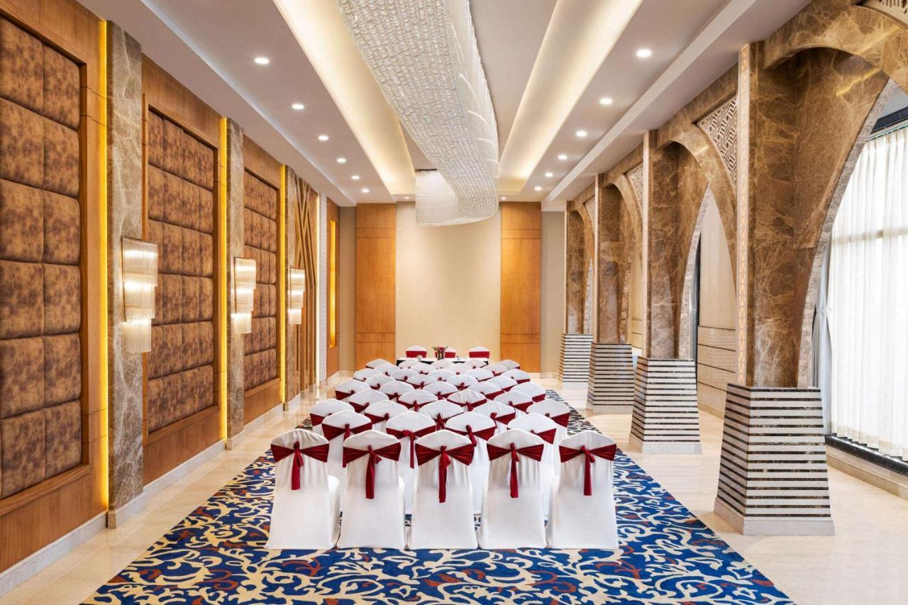 Ramada By Wyndham Varanasi Katesar Hotel
