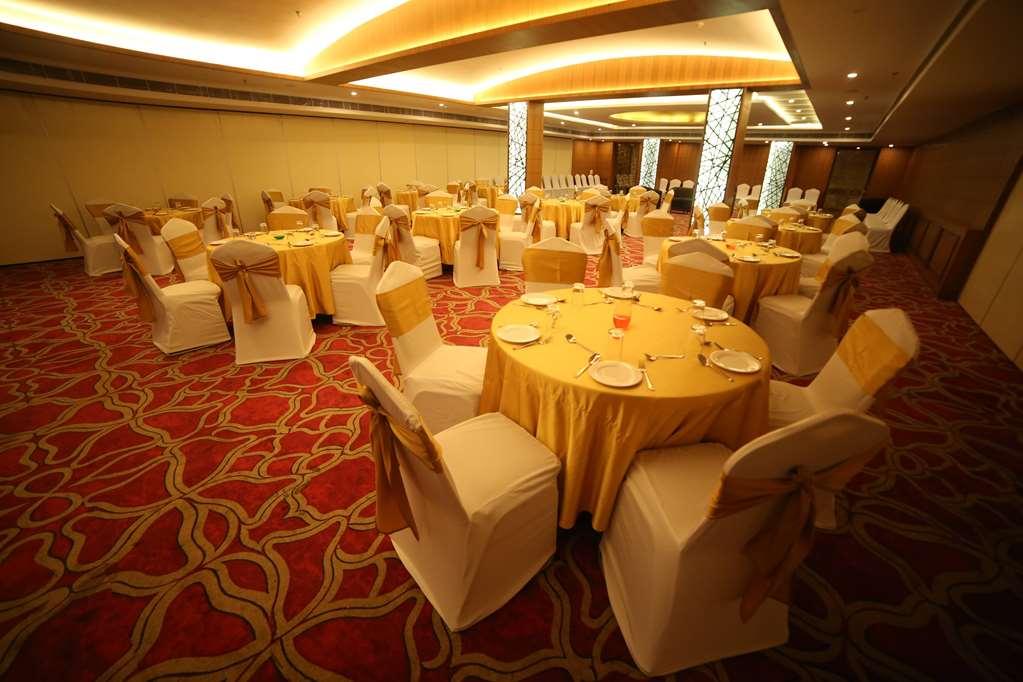 Ramada By Wyndham Varanasi Katesar Hotel