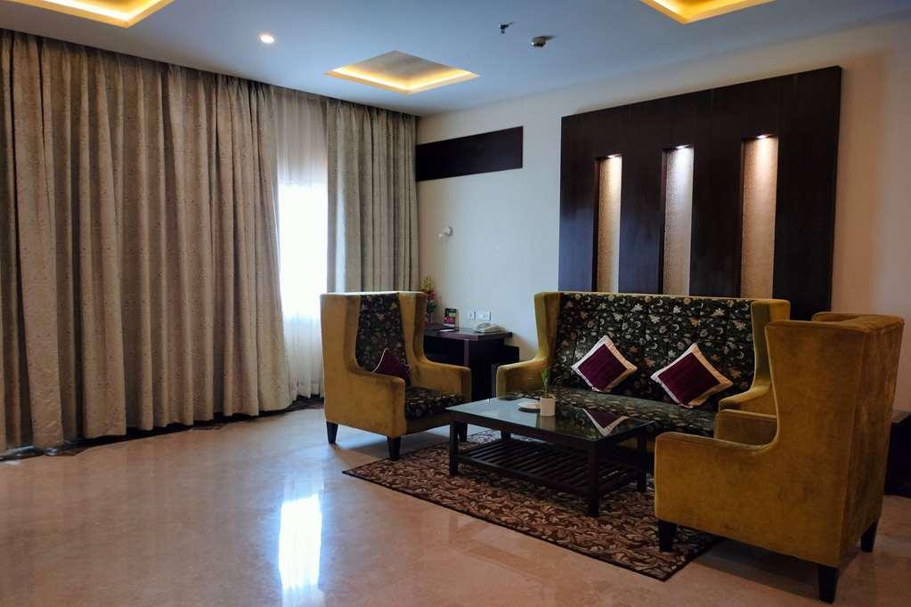 Ramada By Wyndham Varanasi Katesar 4* Chandauli