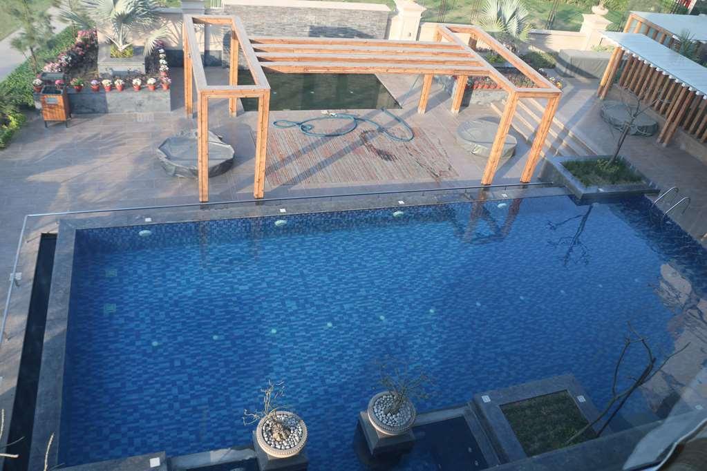 Ramada By Wyndham Varanasi Katesar Hotel Chandauli
