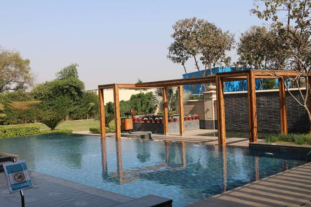 Hotel Ramada By Wyndham Varanasi Katesar Chandauli